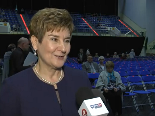 Krystyna Grzybicka dyrektor Domu Pomocy Społecznej w Elblągu otrzymała nagrodę Tuus