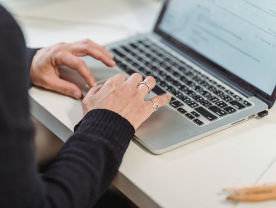 KSeF 2026 – co zmienia się dla małych firm i freelancerów? Praktyczny przewodnik KSeF 2026 – co zmienia się dla małych firm i freelancerów? Praktyczny przewodnik