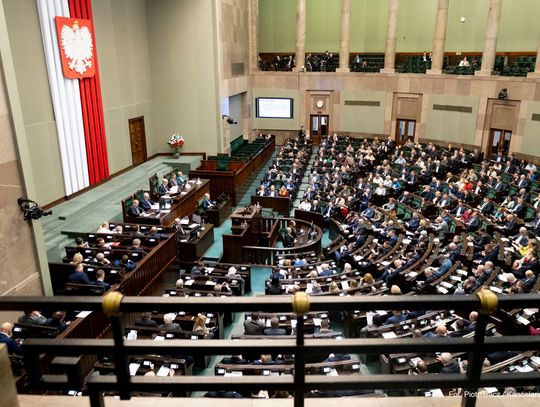 Kto wystartuje do Sejmu? Nazwiska, scenariusze i analiza mandatów