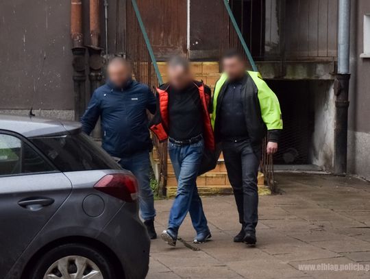 Łupem złodziei padły 2 sejfy z pieniędzmi Łupem złodziei padły 2 sejfy z pieniędzmi