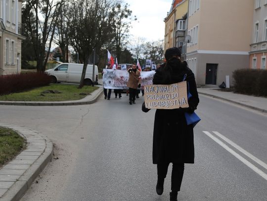Marsz i "kontrmanifestacja" w Elblągu [ZDJĘCIA]