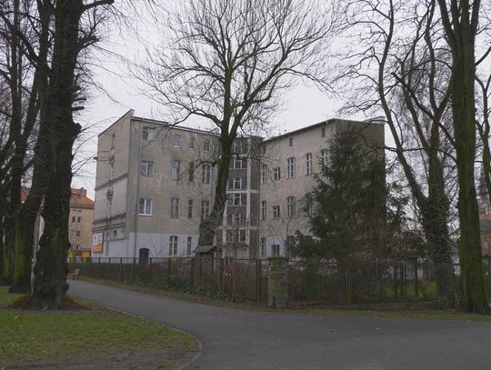 Maszt telefonii komórkowej w centrum Elbląga. Procedury kontra opinie mieszkańców