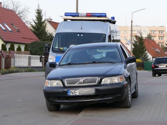 Miał 200 metrów do domu, stracił wszystkie uprawnienia do kierowania pojazdami