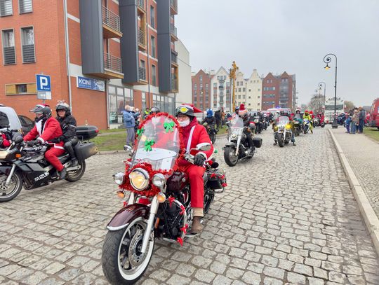 Mikołaje na motocyklach opanowały Elbląg. A to wszystko dla dzieci [FOTO]