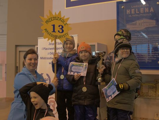 Młodzi łyżwiarze zakończyli sezon! Podsumowanie Łyżwiarskich Czwartków w Elblągu