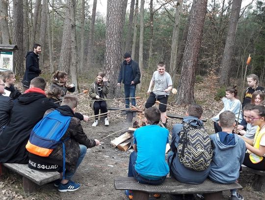 Młynary: Leśnie spotkanie zamiast wagarów