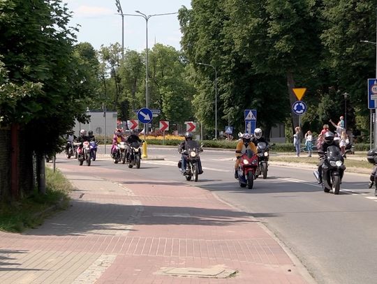 Motocykliści wsparli dzieci z elbląskich domów dziecka [VIDEO]