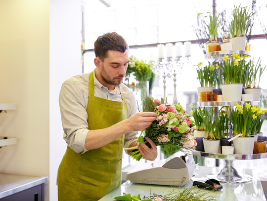 Nawet 6 pensji na start własnej firmy! Elbląg rozdaje dotacje – sprawdź, czy jesteś na liście