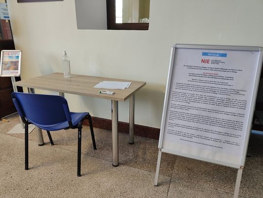 "Nie dla przejęcia elbląskiego portu". W Urzędzie powstał punkt