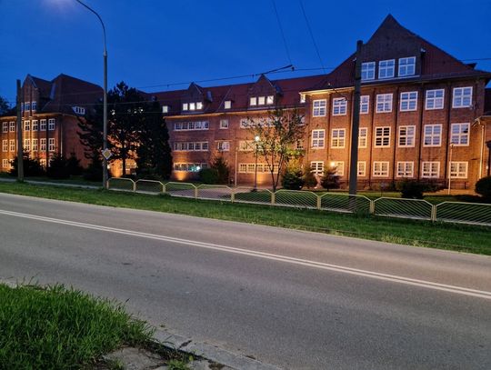 Nowa iluminacja budynku ZSG w Elblągu