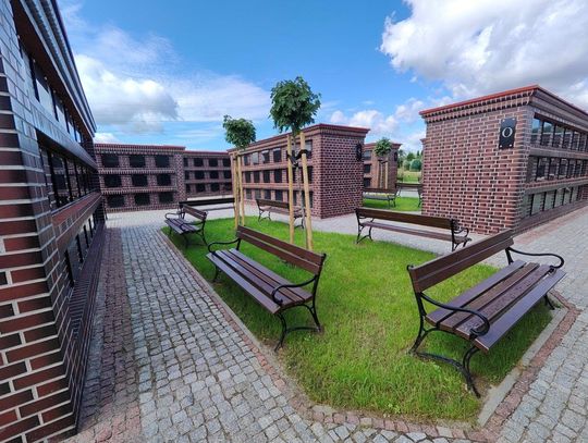 Nowe kolumbaria na Cmentarzu Dębica