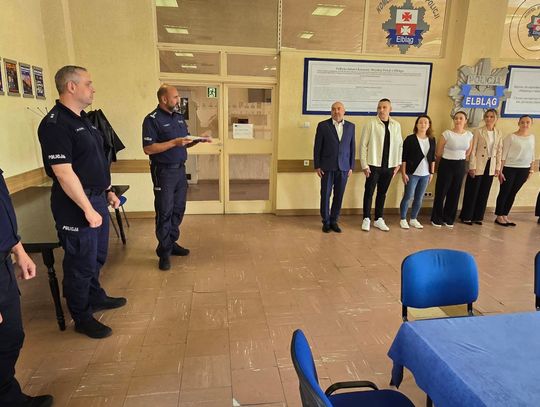 Nowi policjanci i policjantki w Elblągu [FOTO]