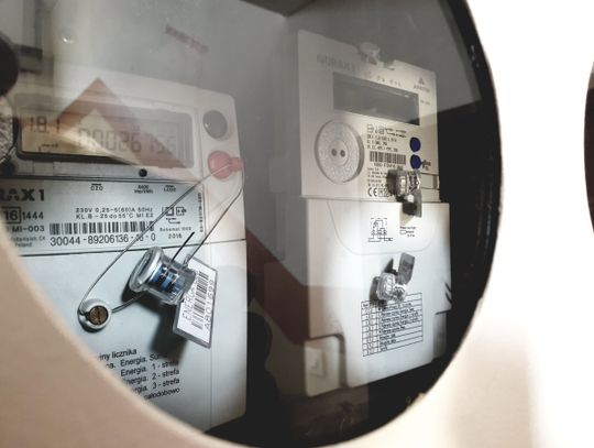 Nowoczesne liczniki prądu same zgłoszą awarię. Koniec z SMS-ami o stanie zużycia 