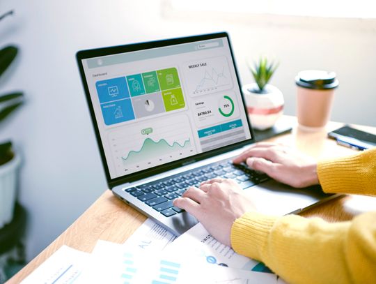 Nowoczesne oprogramowanie ERP dla firmy – jak wpływa na rozwój przedsiębiorstwa?