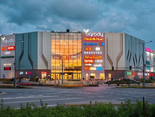 Od jutra CH Ogrody otwarte. "Sytuację na bieżąco będzie monitorował ochroniarz"