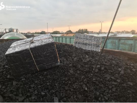 Odkrycie w pociągu przewożącym węgiel z Rosji