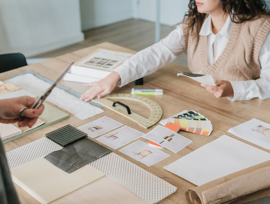 Odpowiadamy na popularne pytania odnośnie kursów projektowania wnętrz online