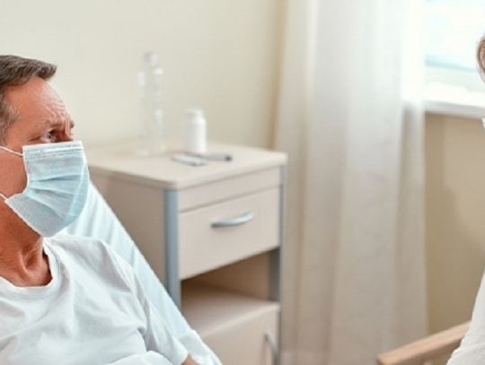 Odwiedziny u pacjentów w elbląskim szpitalu. Nowe zasady