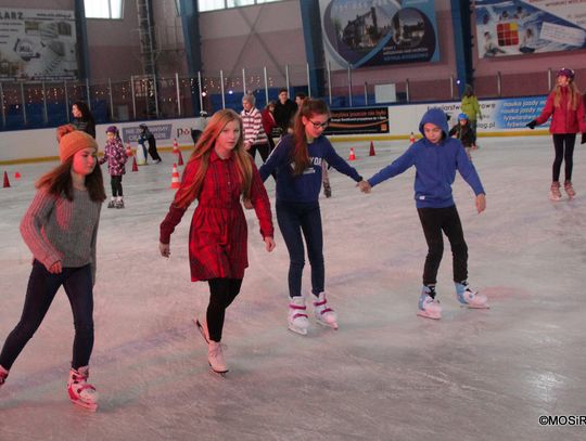 Otwarcie lodowiska w Elblągu muzycznie i dyskotekowo