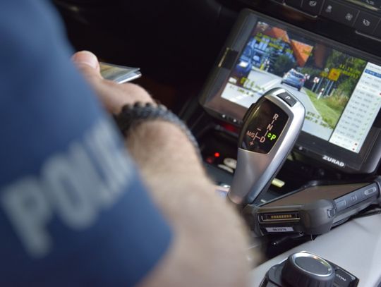 Pędził ulicą Fromborską na imprezę. Stracił prawo jazdy Pędził ulicą Fromborską na imprezę. Stracił prawo jazdy