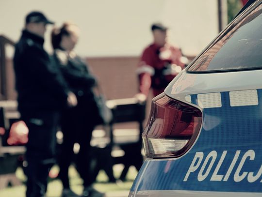 Pijana matka prowadziła 6-letniego syna i przewracała się Pijana matka prowadziła 6-letniego syna i przewracała się