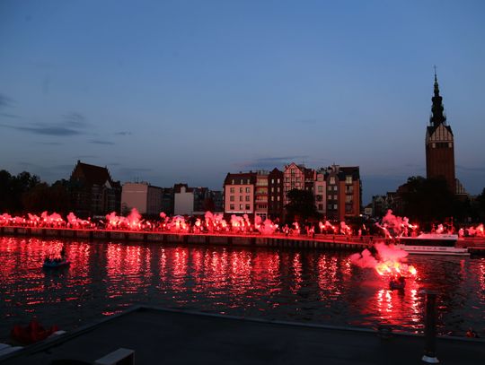 Piłkarskie święto kibiców w Elblągu trwa [FOTO]