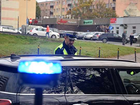 Policjanci nie wierzyli własnym oczom – spotkali złodzieja kilka minut później za kółkiem