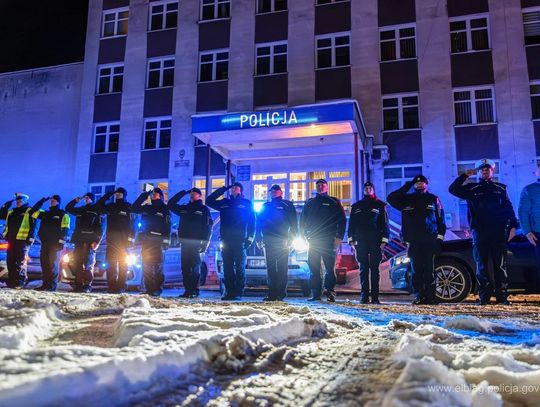 Policjanci z Elbląga oddali hołd zastrzelonym na służbie [WIDEO]