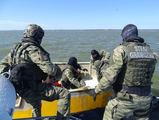 Pościg na Zalewie Wiślanym