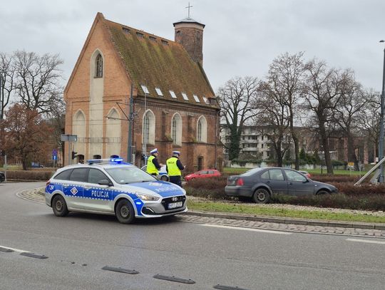 Pościg zakończył na rondzie