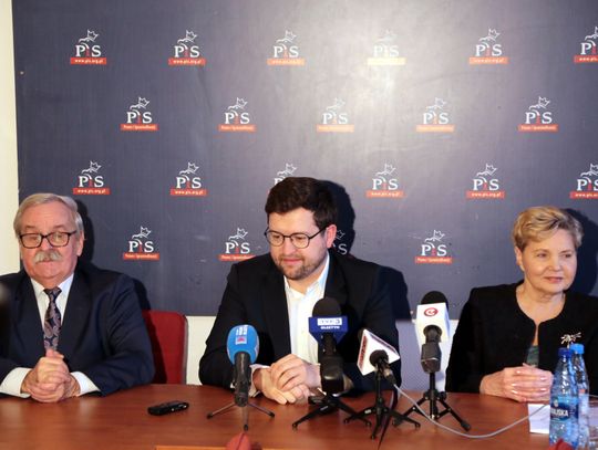 Posłowie PiS z Elbląga: podwyżki dla nauczycieli to jedno, wielkie oszustwo