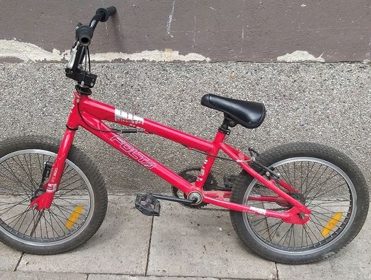 Poszukujemy właściciela skradzionego roweru