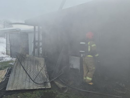 Pożar baru w Raczkach Elbląskich [zdjęcia]