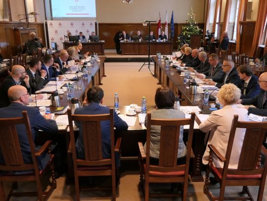 Prezydent Elbląga zdecydował: sesji nie będzie