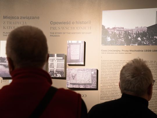 „Przemiany” w elbląskim muzeum. Wystawa pokazuje 80 lat historii regionu [FOTO]