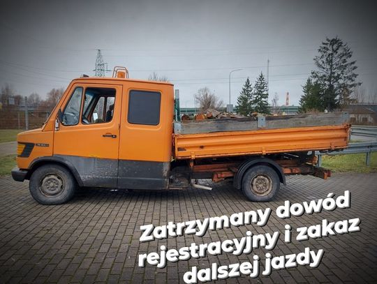 Przewoził drewno opałowe. Dalej już nie pojechał