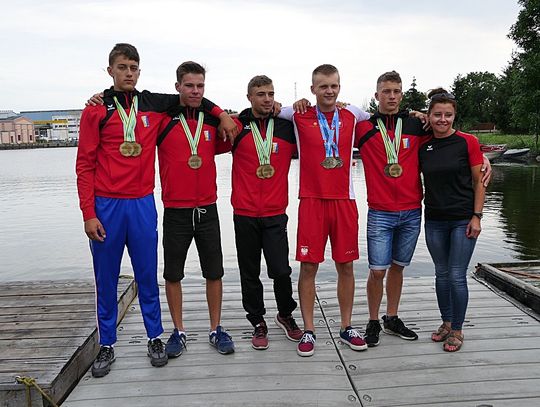 Przywieźli do Elbląga worek medali