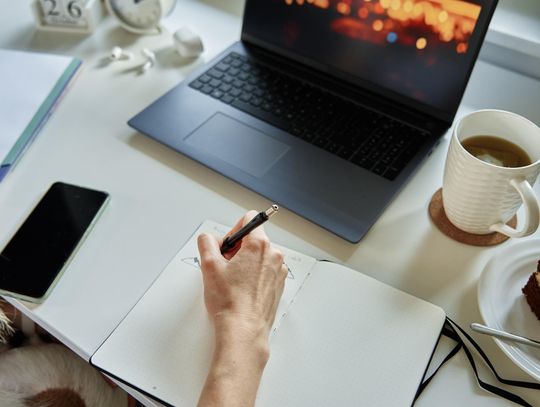 Redagowanie tekstu - klucz do skutecznej komunikacji pisemnej