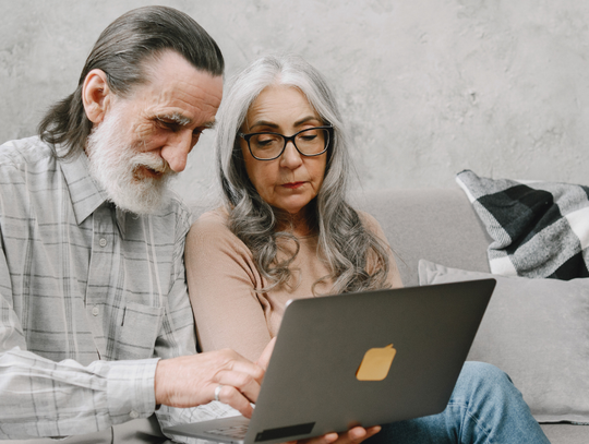 Renta wdowia w dwóch przelewach. Kiedy start wypłat?