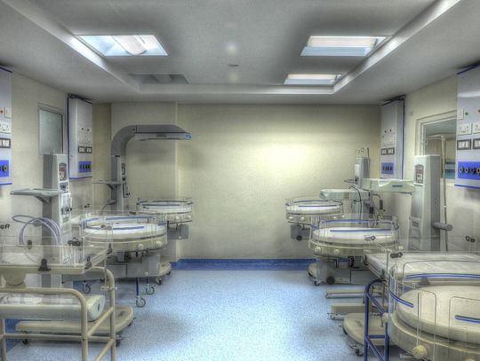 Roczne dziecko trafiło do szpitala. Sprawę wyjaśnia MOPS i policja