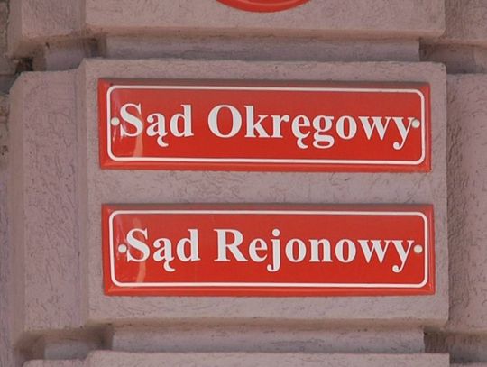 Sąd Rejonowy w Elblągu w większości przypadków umarza postępowania za brak maseczki