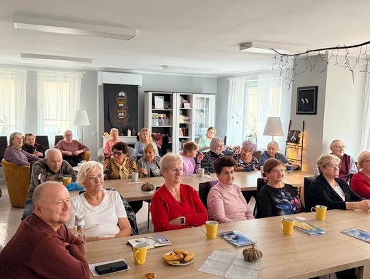 Seniorzy z Elbląga dostaną nowe wsparcie. Ruszył ważny projekt – sprawdź, jak skorzystać