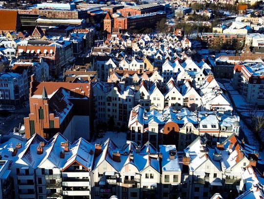 Mróz, śliskie chodniki i koniec ferii. Rodzice pytają: co ze szkołami w Elblągu? Mróz, śliskie chodniki i koniec ferii. Rodzice pytają: co ze szkołami w Elblągu?