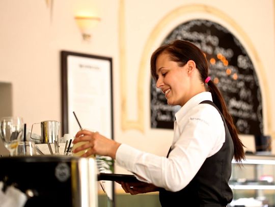 Skarbówka ma oko na kelnerów. Mocno interesuje się napiwkami Skarbówka ma oko na kelnerów. Mocno interesuje się napiwkami