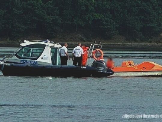 Służby postawione w stan gotowości. Akcja na Rzece Elbląg