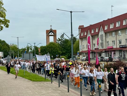 Studenci przejmują Elbląg. Czy miasto przetrwa? [WIDEO]