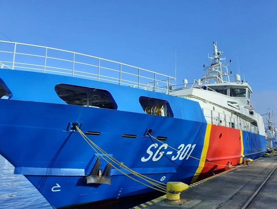 Studenci z Elbląga na pokładzie nowoczesnego patrolowca Straży Granicznej