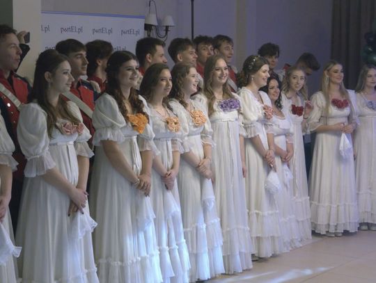 Studniówka III LO w Elblągu [WIDEO]