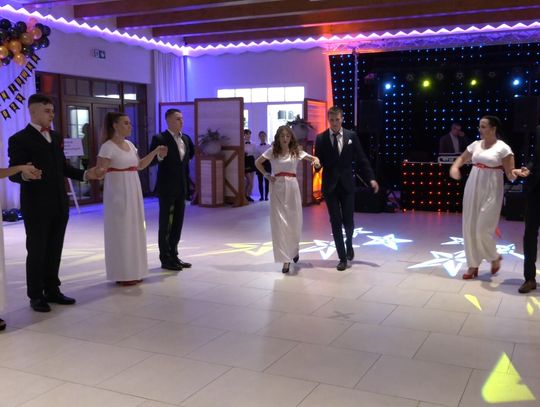 Studniówka maturzystów z ZSTI w Elblągu [WIDEO]