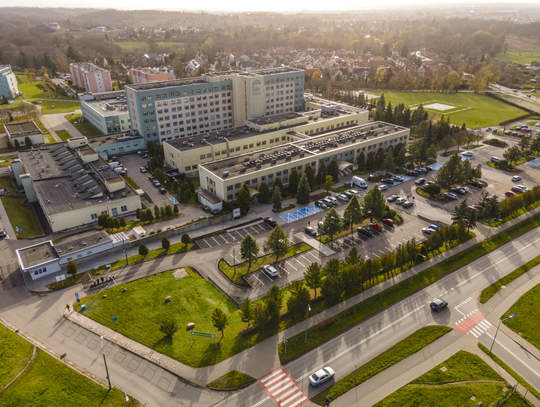 Szpital stawia na cyfryzację. Pacjenci zyskają szybszą diagnozę, lepszą opiekę i większe bezpieczeństwo Szpital stawia na cyfryzację. Pacjenci zyskają szybszą diagnozę, lepszą opiekę i większe bezpieczeństwo